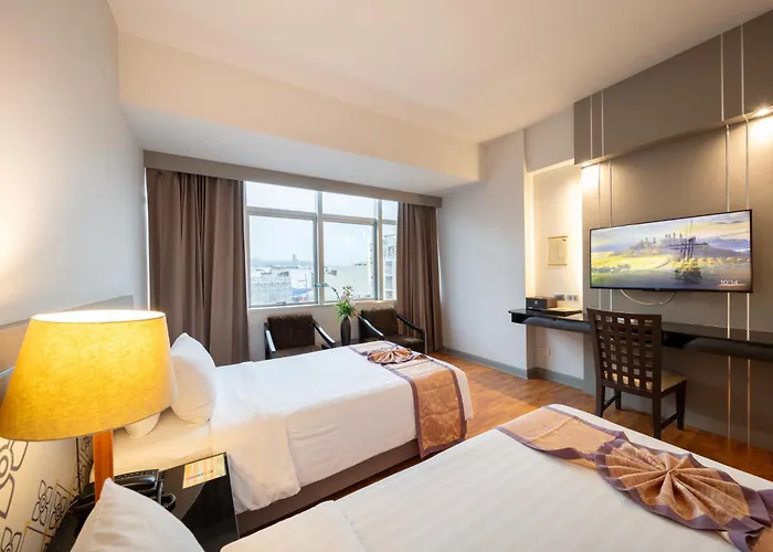 New Season Hotel Hat Yai