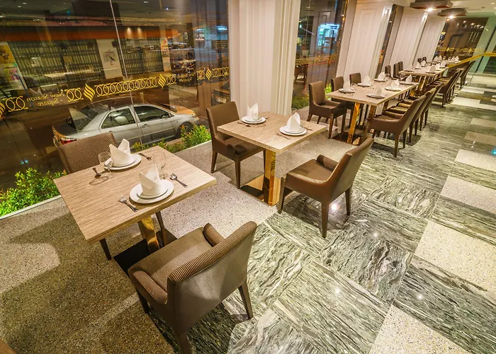 New Season Square Hotel